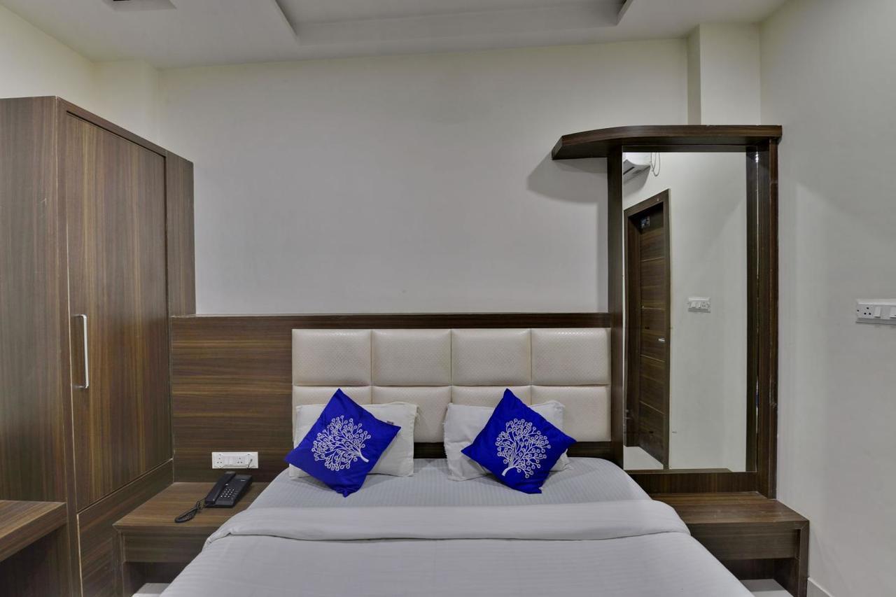 Hotel Amar Palace Удджайн Екстер'єр фото